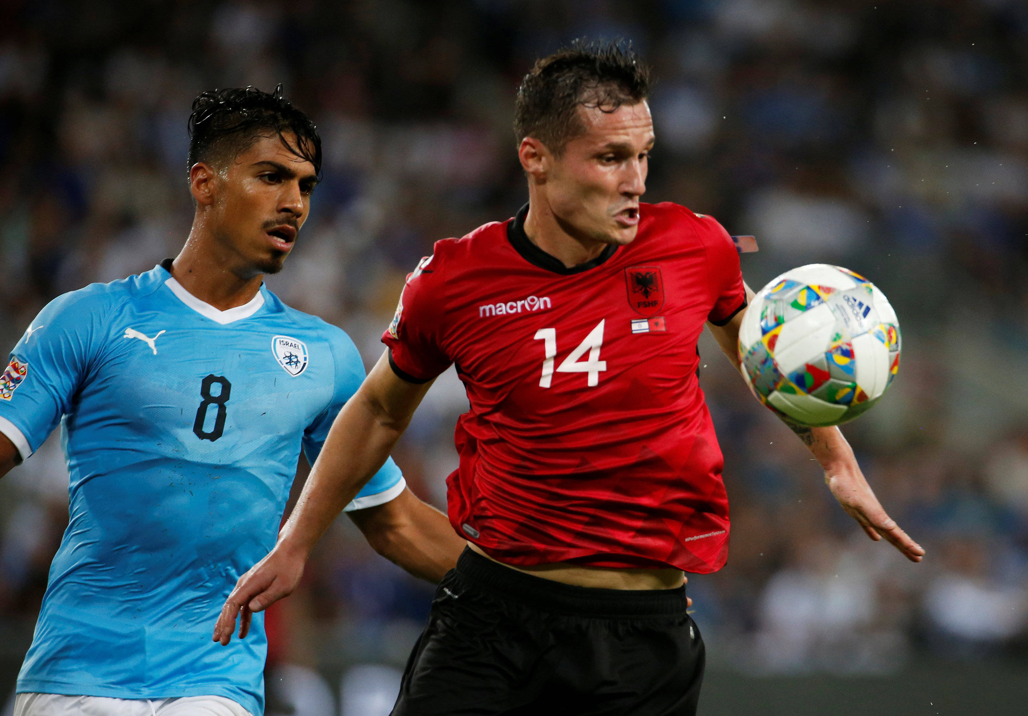 关于帕德博恩主场大败，防线漏洞频现的信息