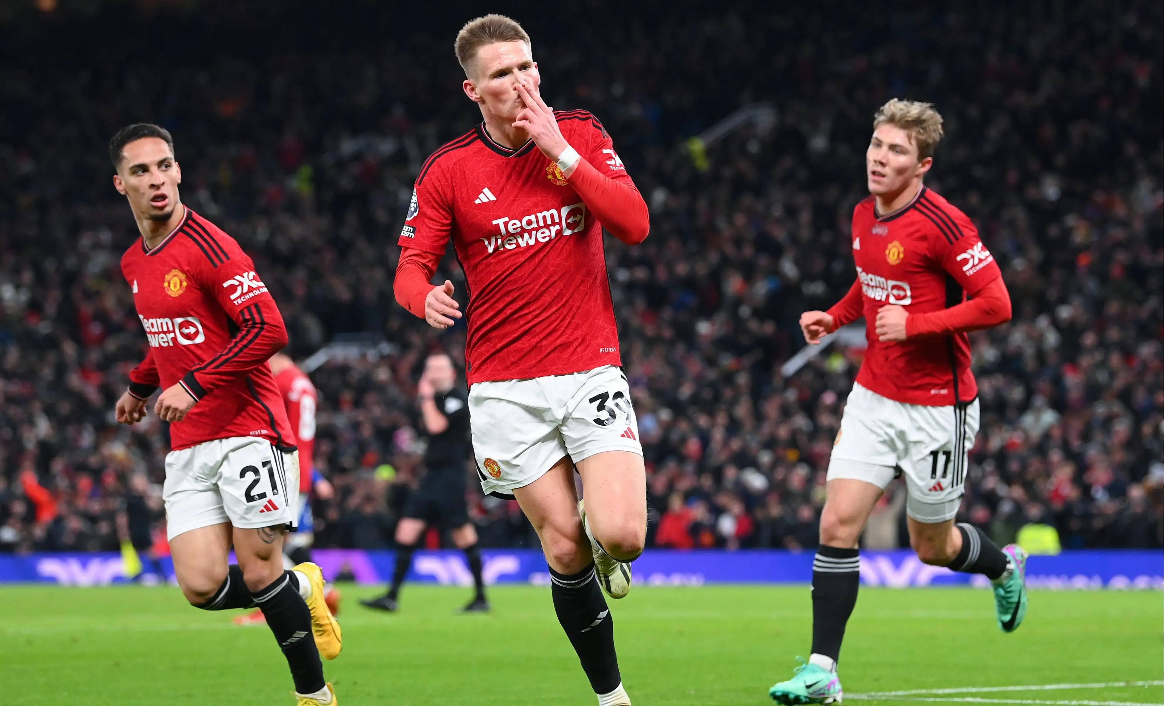 包含曼联前锋状态回暖,连续进球助球队取得胜利的词条 包含曼联前锋状态回暖,连续进球助球队取得胜利的词条