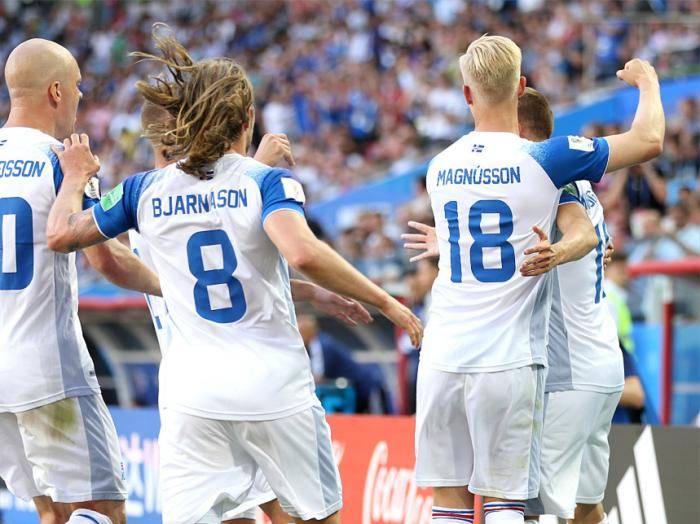 威尔士队在比赛中展现出色合作默契 威尔士队在比赛中展现出色合作默契