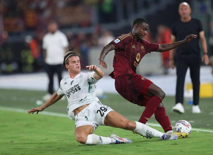 博洛尼亚前锋频频伤退,给球队进攻带来阻碍 博洛尼亚前锋频频伤退,给球队进攻带来阻碍