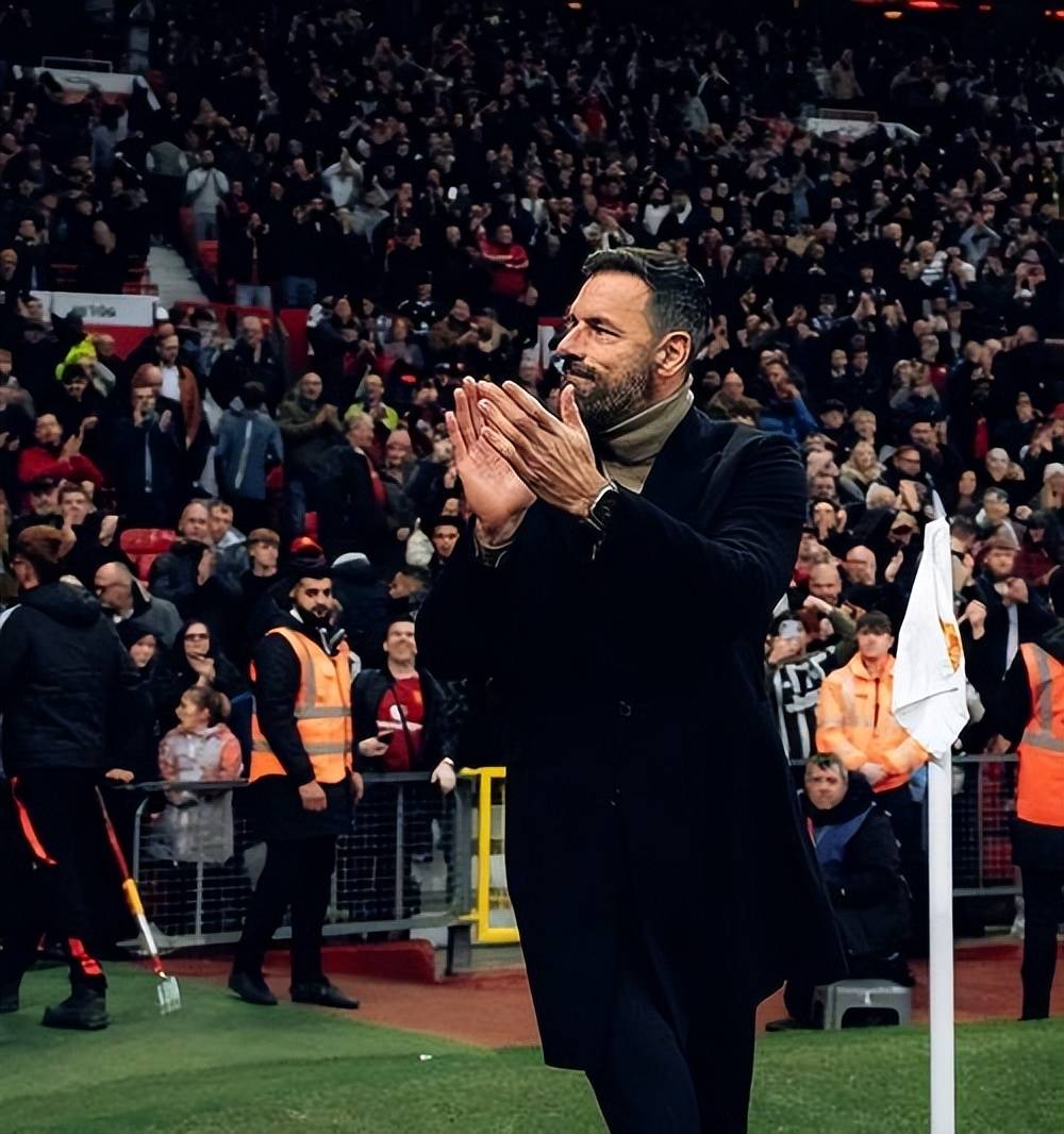 曼联轻松过关，欧冠八强实力备受肯定