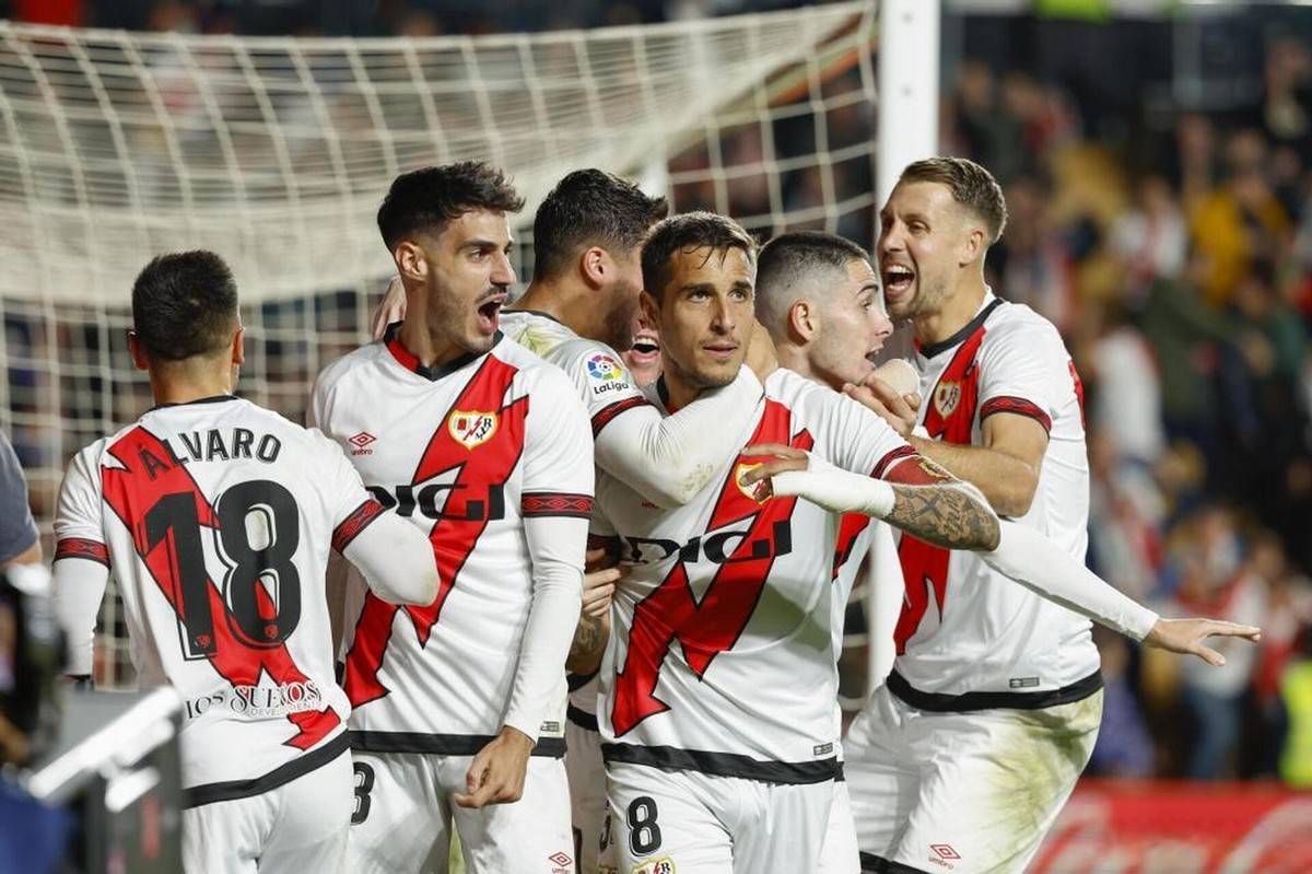 关于比利亚雷亚尔主场不敌毕尔巴鄂，遗憾失利的信息