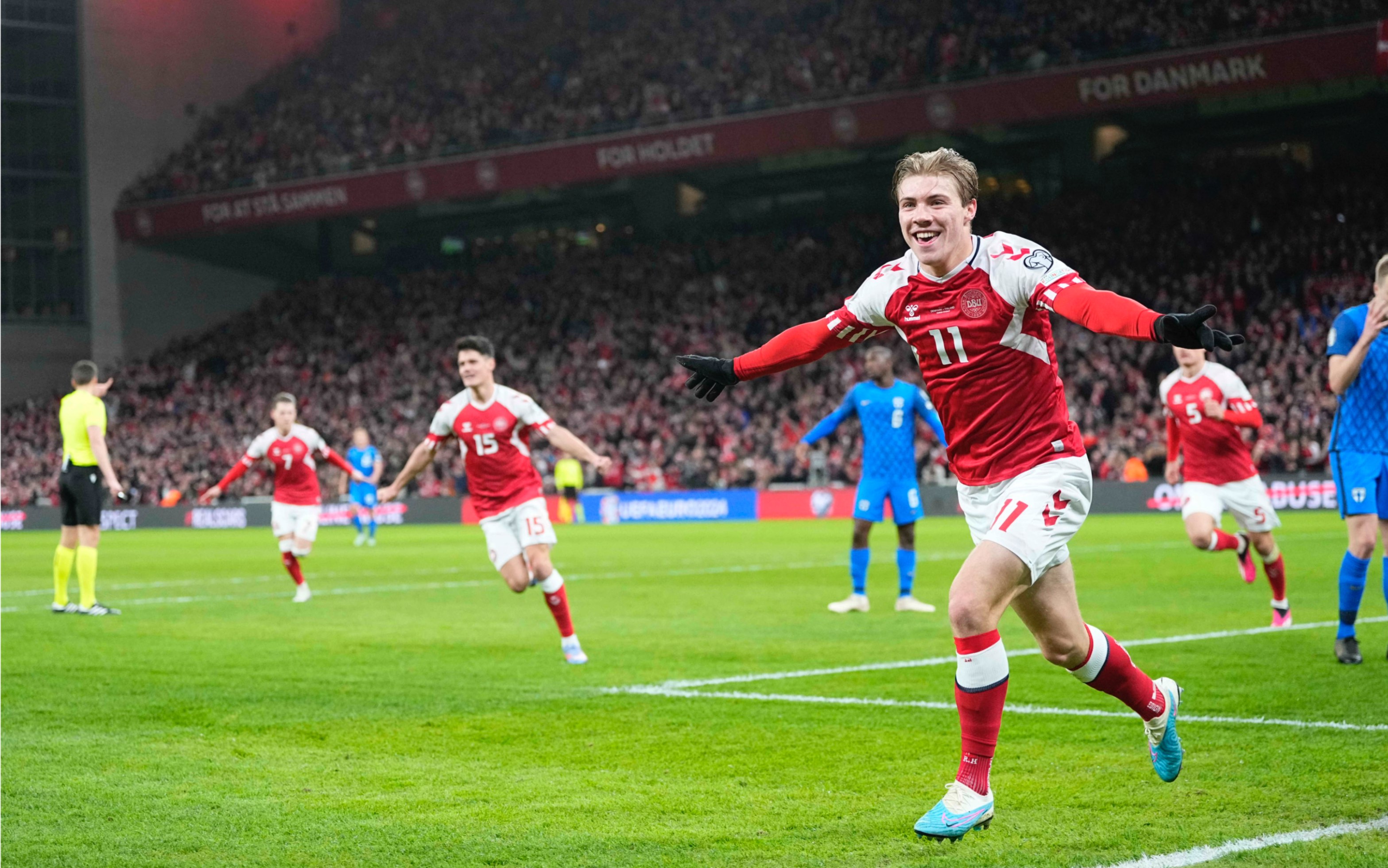 汇聚劲旅！欧预赛领先进入紧张争斗