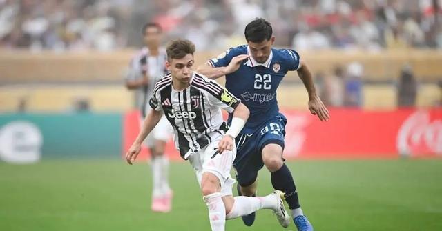 尤文图斯球员备战决赛,主帅信心满满备胜 尤文图斯球员备战决赛,主帅信心满满备胜