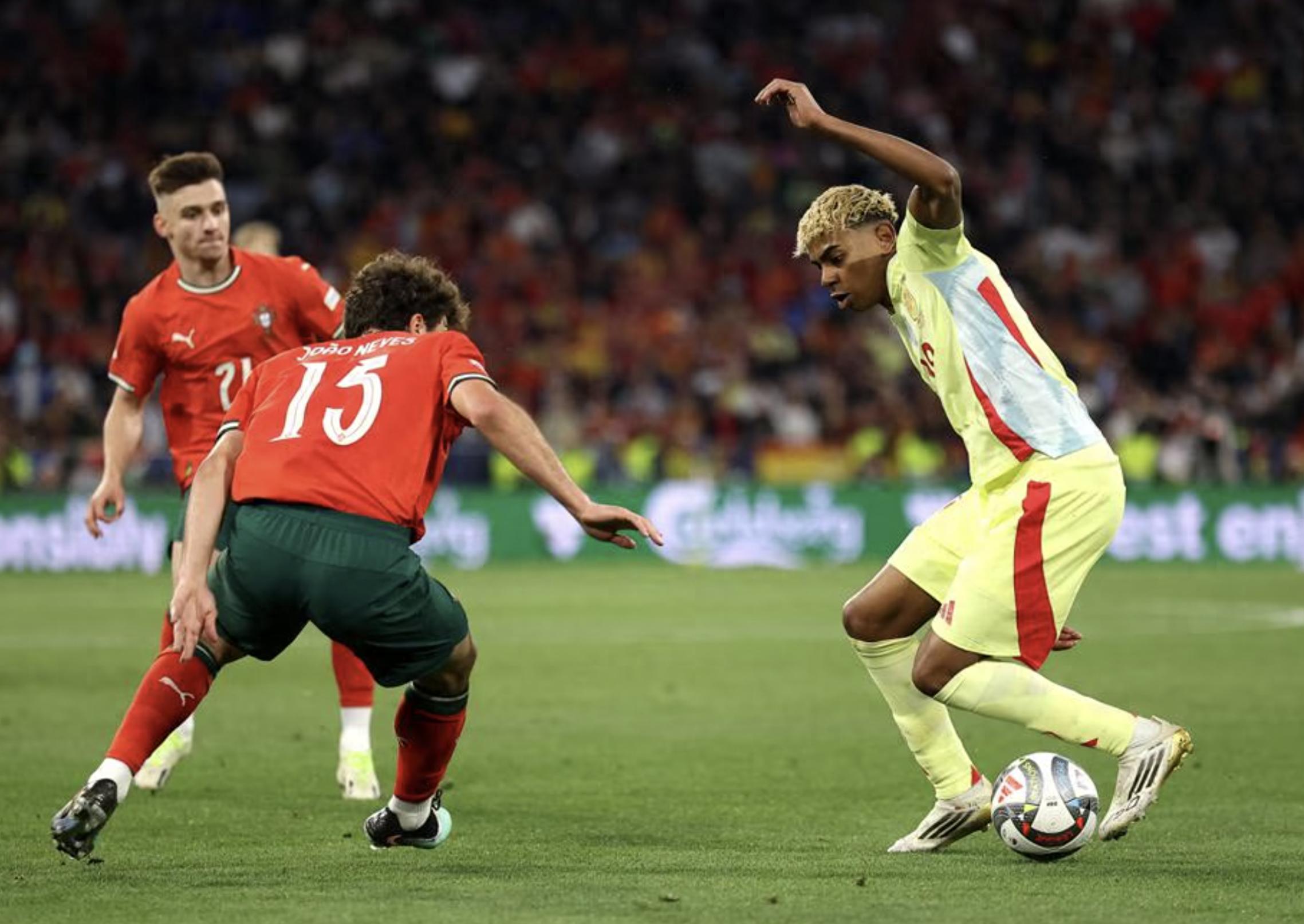 欧洲杯预选赛中球队之间的对抗激发激情