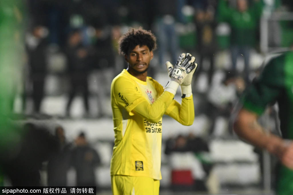 马赛队客场惨败,教练组反思战术 马赛队客场惨败,教练组反思战术