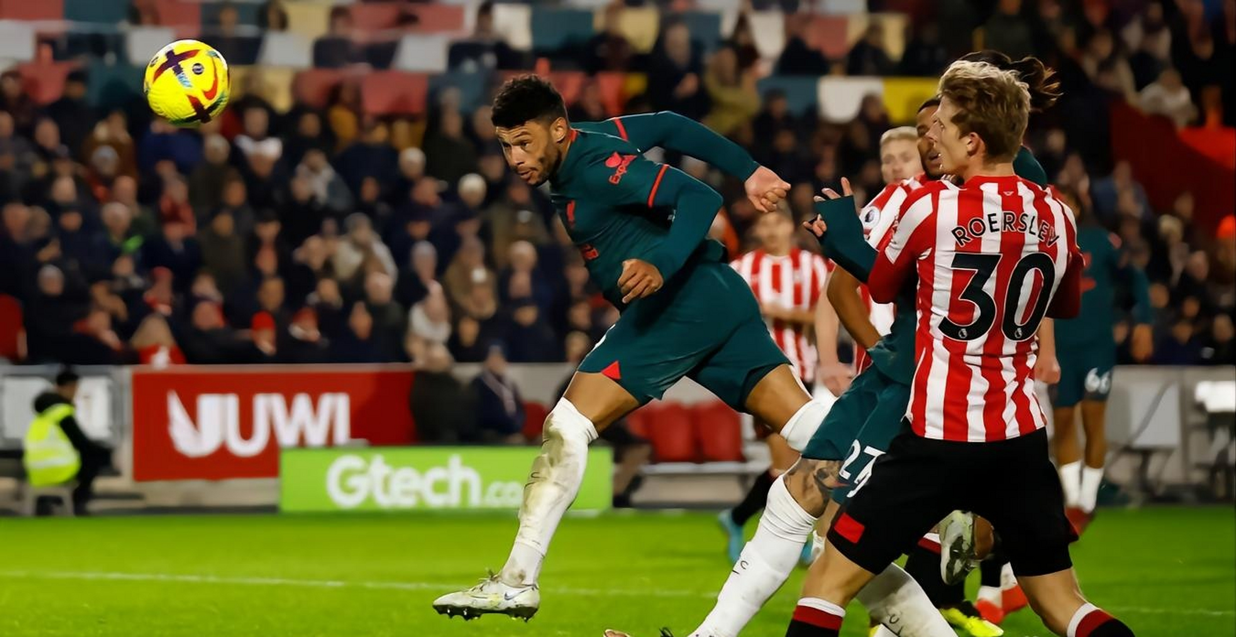 张伯伦破门带领利物浦,客场力克瓦伦西亚 张伯伦破门带领利物浦,客场力克瓦伦西亚