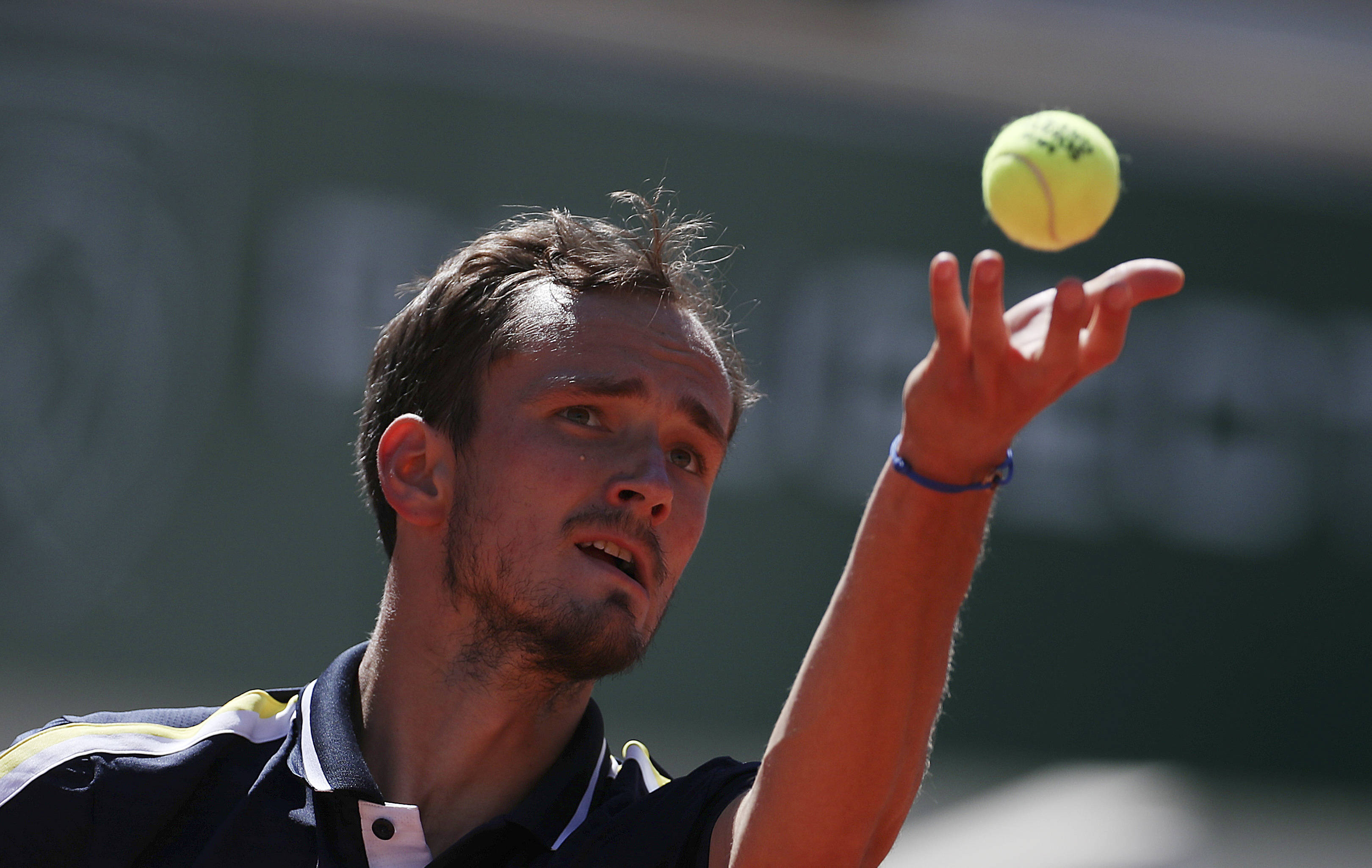 法网绝杀年终总决赛,梅德韦杰夫点燃赛场的简单介绍 法网绝杀年终总决赛,梅德韦杰夫点燃赛场的简单介绍