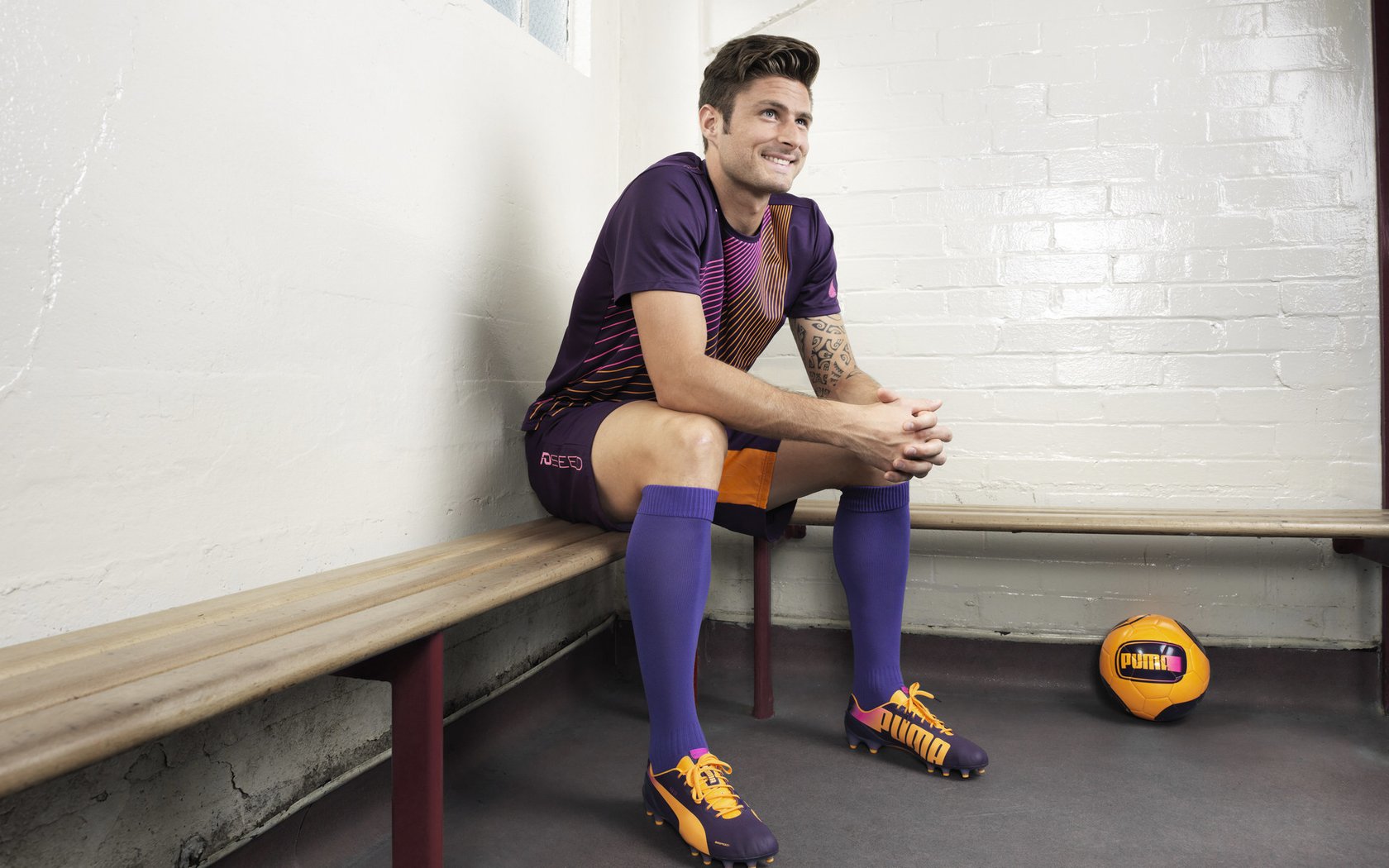 命运分水岭，格列兹曼的星光照亮法国航道，玻利维亚高原铁拳击碎波兰幻梦