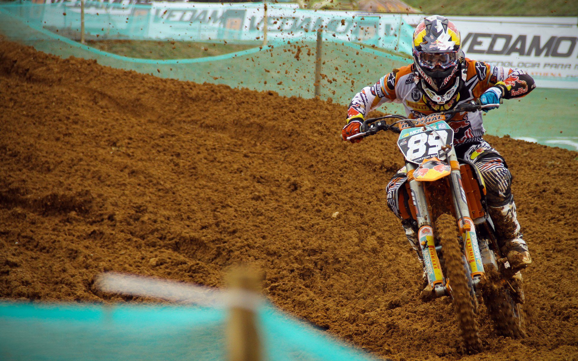 双红映夜，孙兴慜怒放斩心魔，红军碾碎北非铁桶